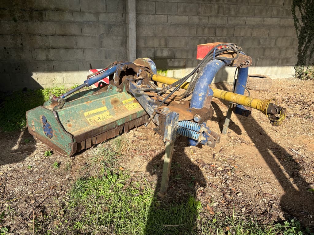 Broyeur d'accotement DESVOYS DMF standard 1,60 - photo principale