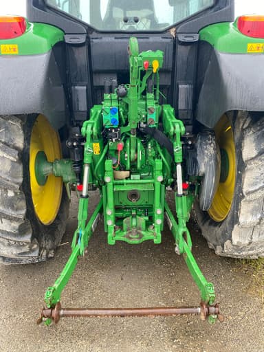 Tracteur chargeur JOHN DEERE 6110M - photo 5