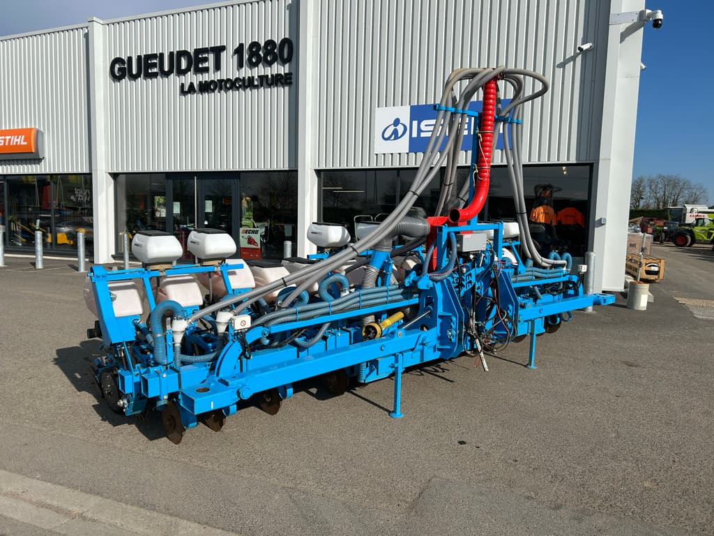 69c68ebb88c84996884fe107