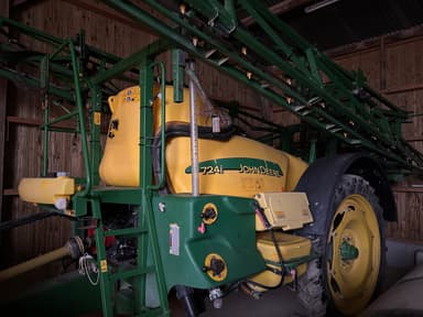 Pulverisateur JOHN DEERE 724i - photo 3