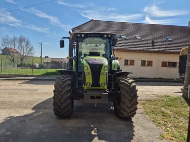 Tracteur CLAAS ARION 520 - photo 2