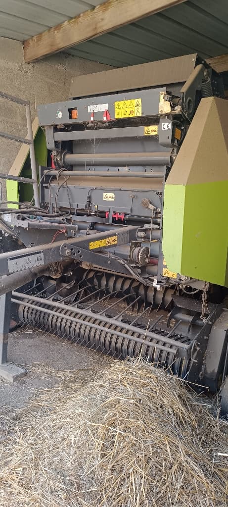 Presse balles rondes CLAAS Variant 350 - photo principale