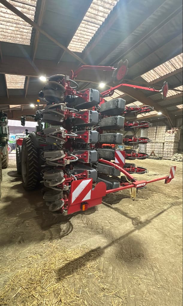 Semoir monograine HORSCH Maestro 12 RV - photo principale