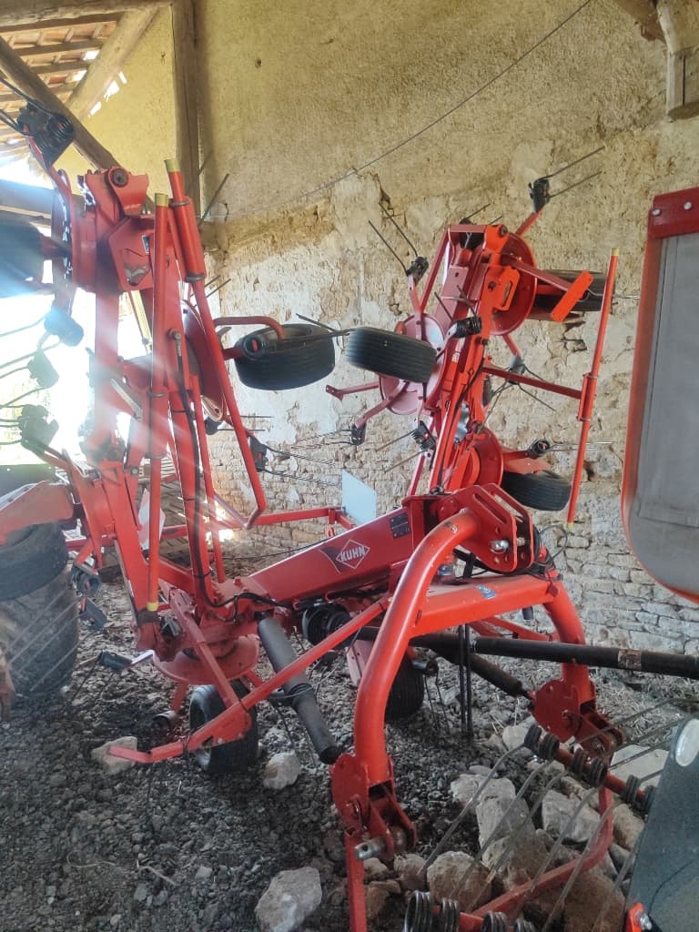 Faneuse KUHN GF 7702 - photo principale