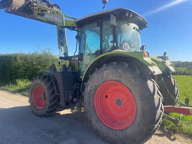 Tracteur chargeur CLAAS Arion 610 - photo 4