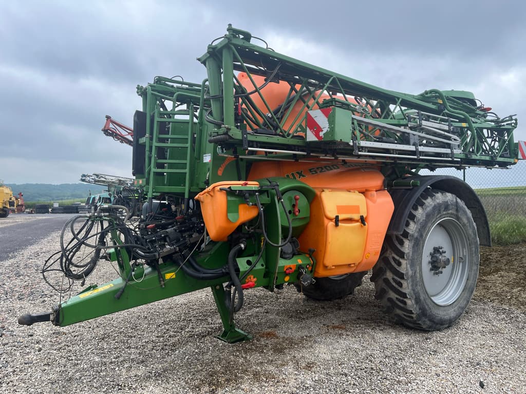 Pulverisateur AMAZONE UX 5200 - photo principale