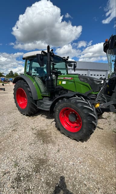 Tracteur FENDT 211S - photo 2
