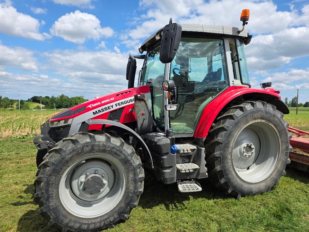 Tracteur chargeur MASSEY FERGUSON 5S125 DYNA 4 EFFICIENT - photo principale