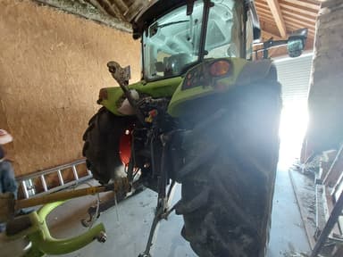 Tracteur CLAAS Arion 450 - photo 3