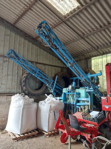 Pulverisateur BERTHOUD 1200 l - photo 2