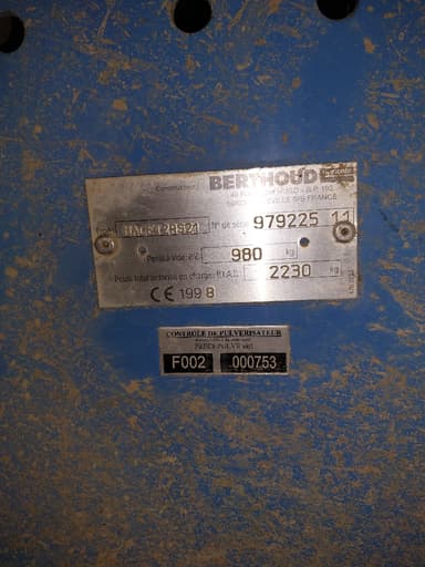 Pulverisateur BERTHOUD 1200 l - photo 5