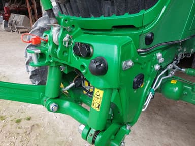 Tracteur JOHN DEERE 6155R - photo 3