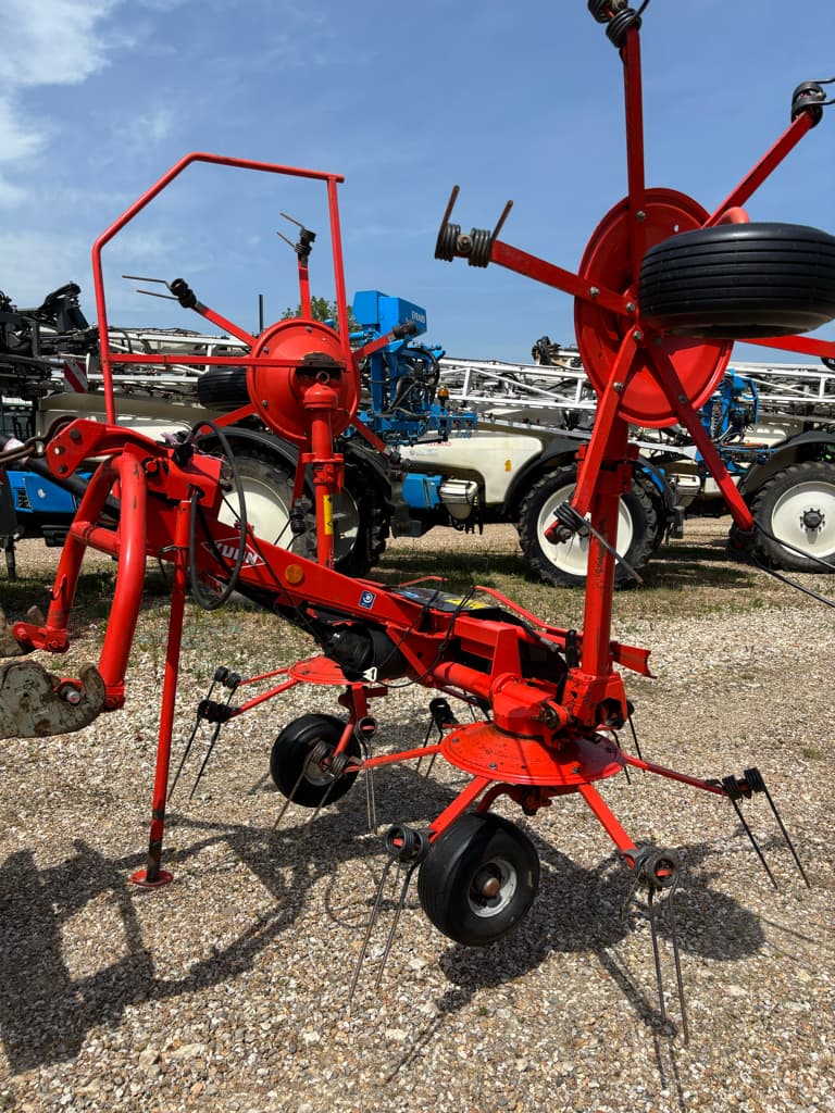 Faneuse KUHN GF 502 - photo principale