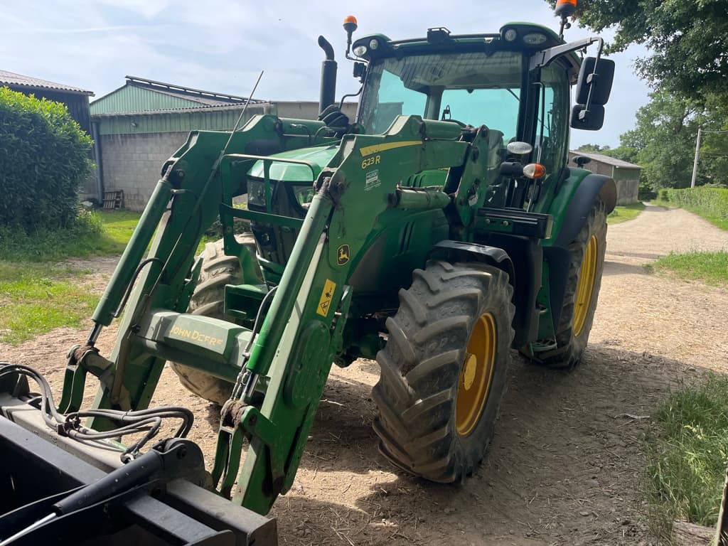 Tracteur JOHN DEERE 6130R - photo principale