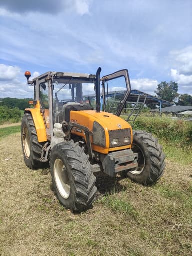 Tracteur chargeur RENAULT CERES 85 X - photo 2
