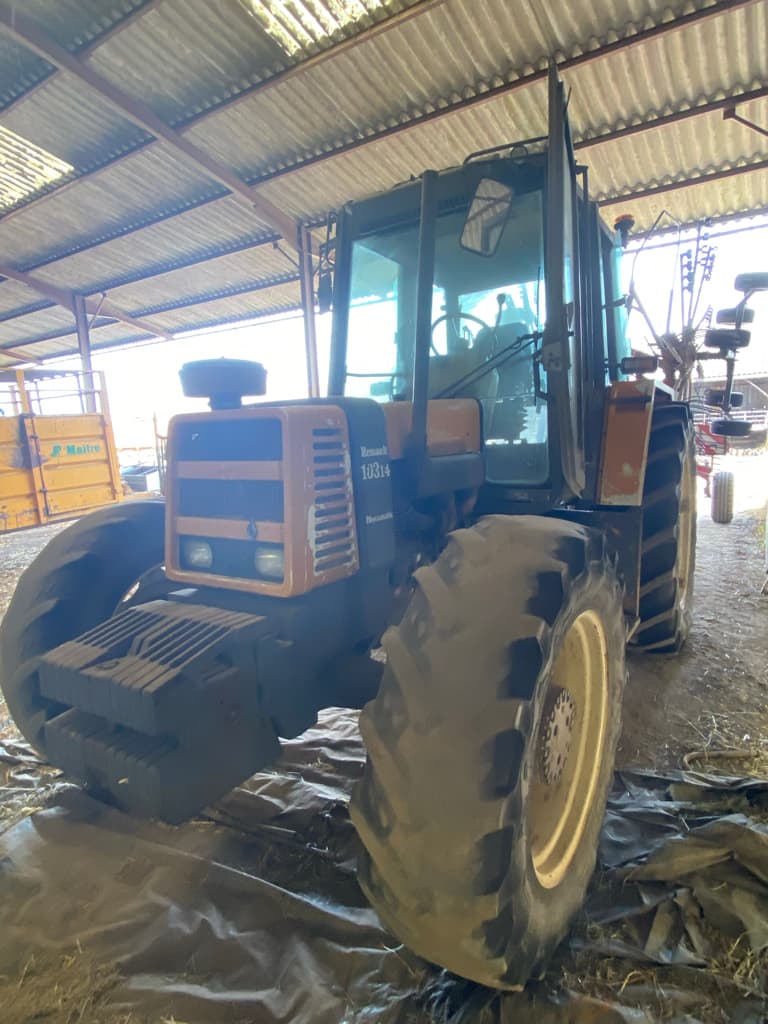 Tracteur RENAULT 103.14 - photo principale