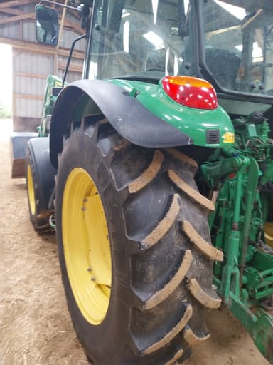 Tracteur chargeur JOHN DEERE 5080R - photo 4