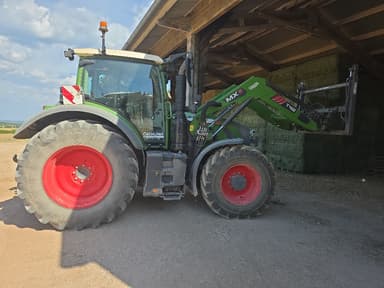Tracteur chargeur FENDT 716 POWER + - photo 4