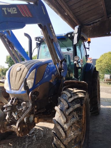 Tracteur chargeur NEW HOLLAND T6.145DC - photo 2