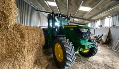 Tracteur JOHN DEERE 6105M - photo 2