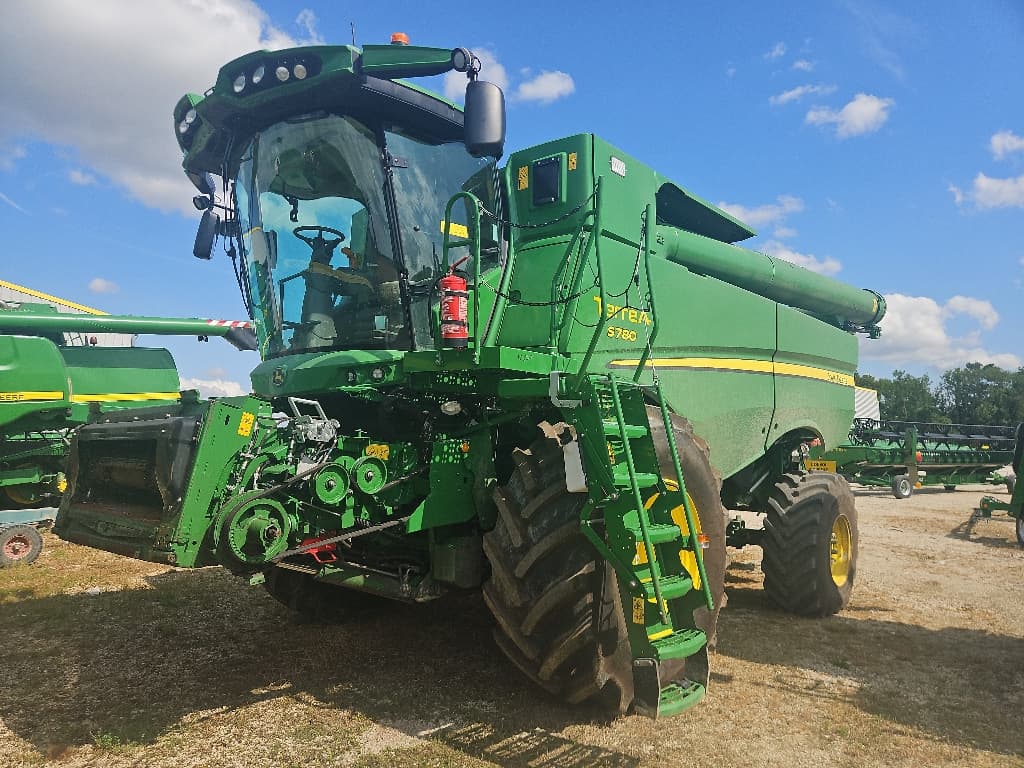 Moissonneuse JOHN DEERE S 780 - photo principale