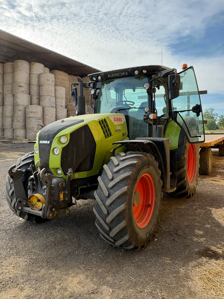 Tracteur CLAAS ARION 630 - photo principale