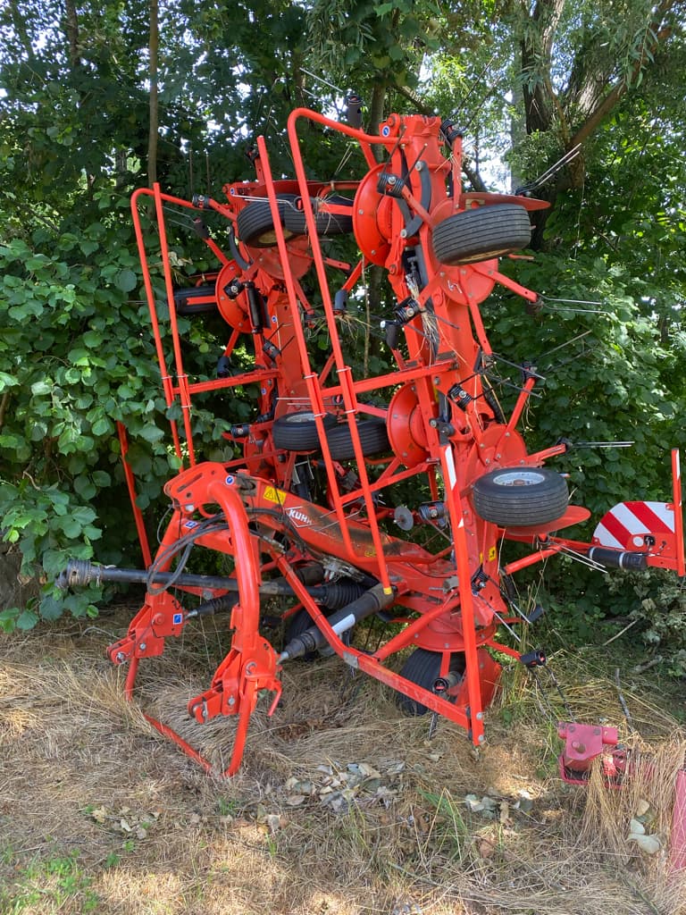 Faneuse KUHN GF 10812 - photo principale