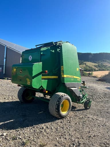 Presse balles rondes JOHN DEERE 582 - photo 5