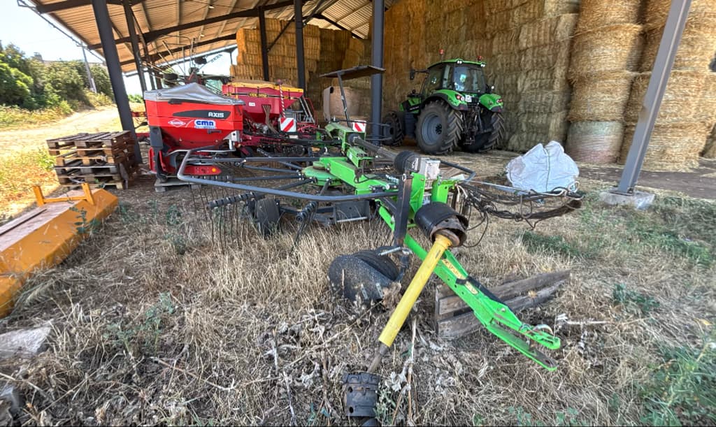 Andaineur DEUTZ FAHR Swathmaster 7132 vario - photo principale