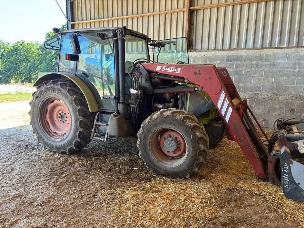 Tracteur CLAAS Celtis 446 - photo principale