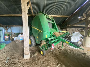 Presse balles rondes JOHN DEERE V461M - photo 2