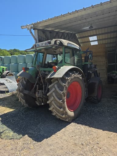 Tracteur chargeur FENDT 210 VARIO - photo 5