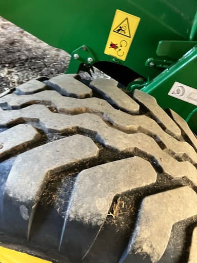 Presse balles rondes JOHN DEERE V461m - photo 5
