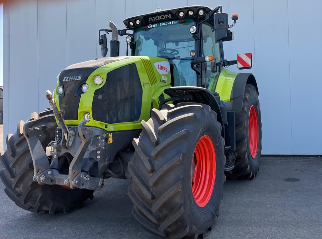 Tracteur CLAAS AXION 830 CMATIC cis  - photo principale