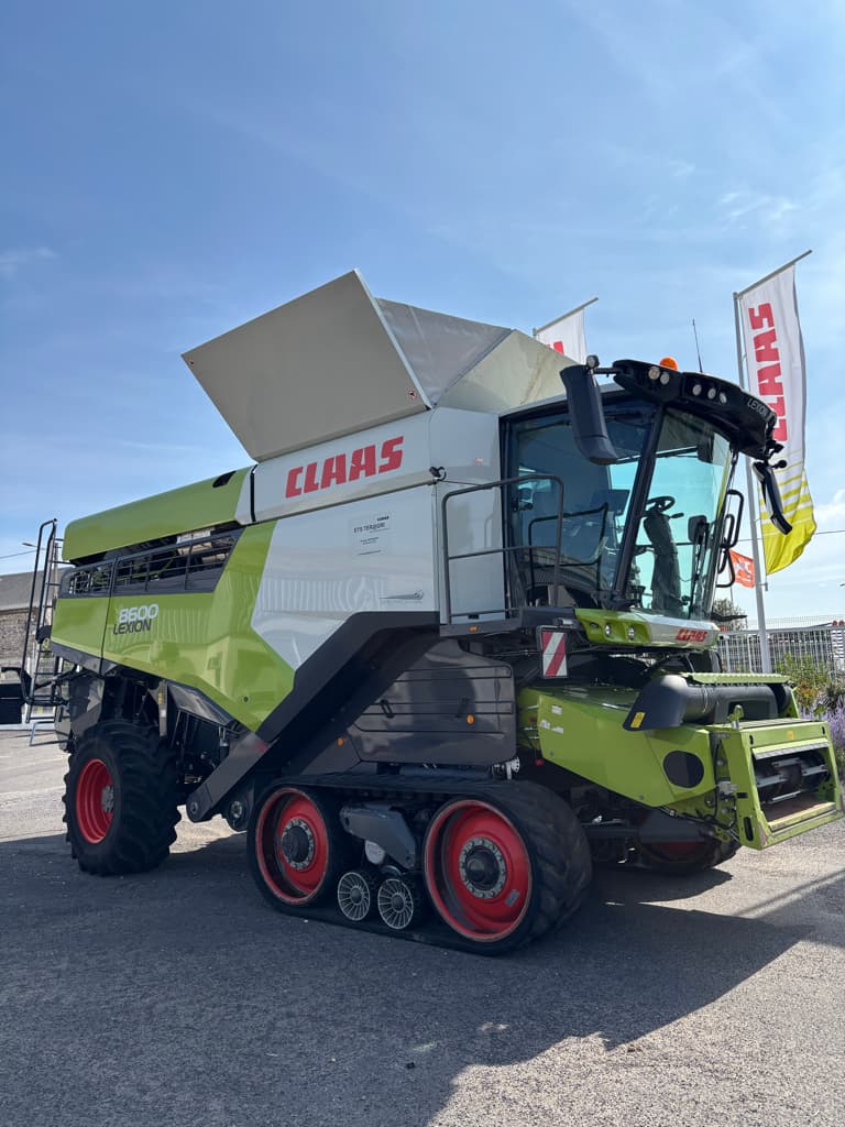 Moissonneuse CLAAS Lexion 8600 TT cemos 4x4 - photo principale