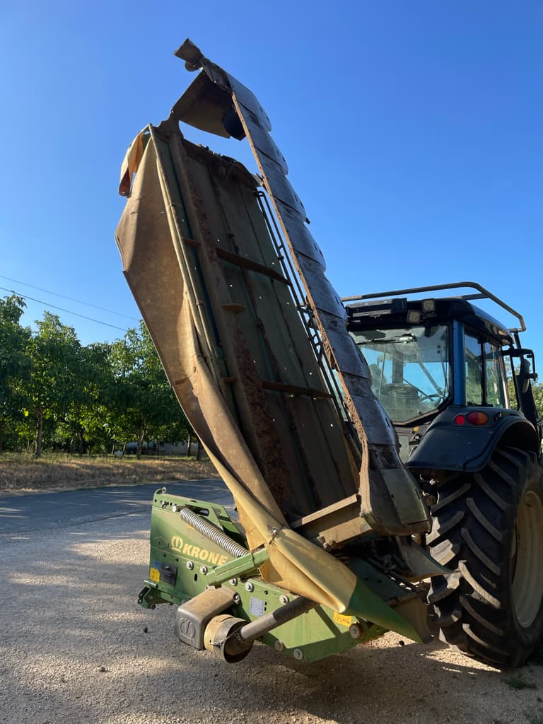 Faucheuse KRONE EasyCut R 360 - photo principale