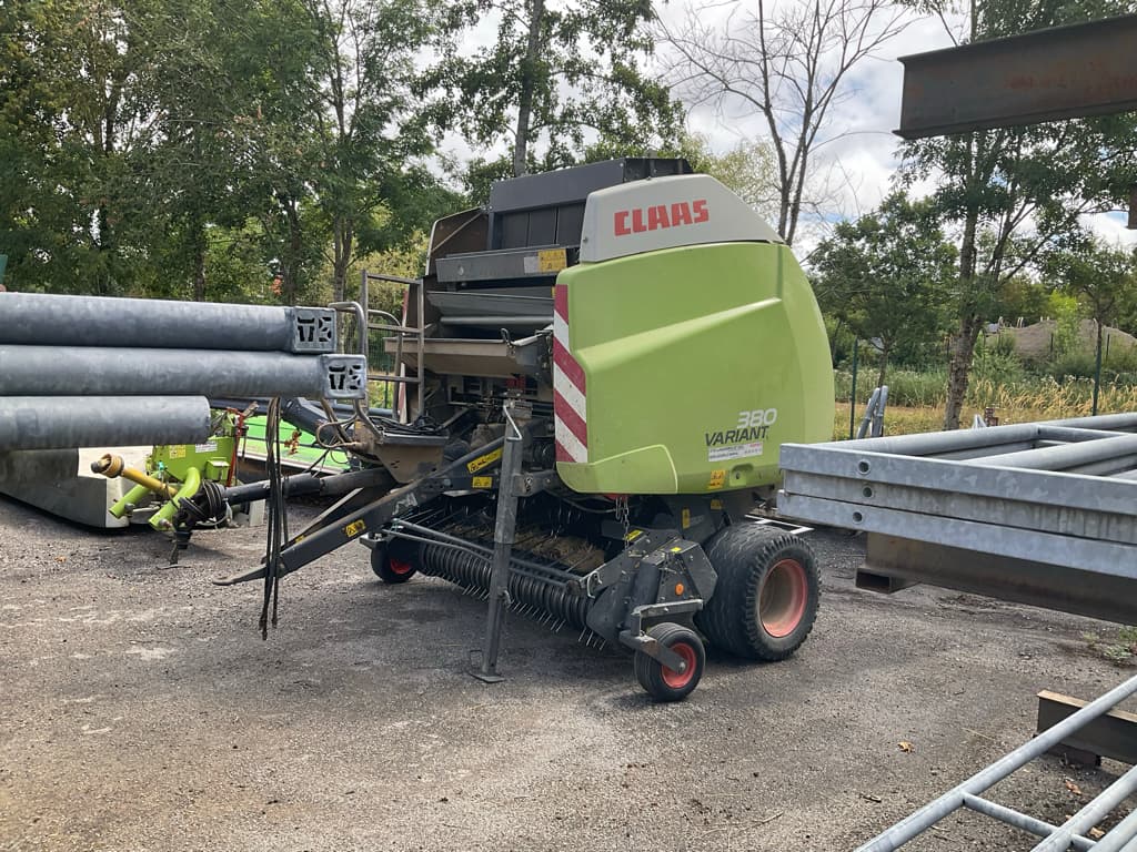 Presse balles rondes CLAAS VARIANT 380 RF - photo principale