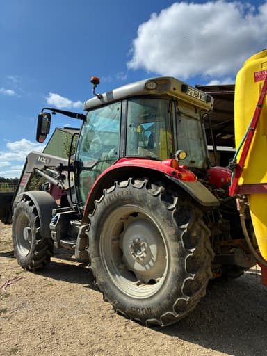 Tracteur MASSEY FERGUSON 5711S DYNA-6 EFFICIENT - photo 4