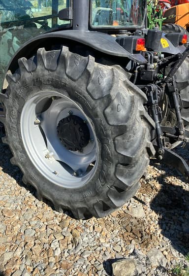 Tracteur MC CORMICK F80 - photo 5