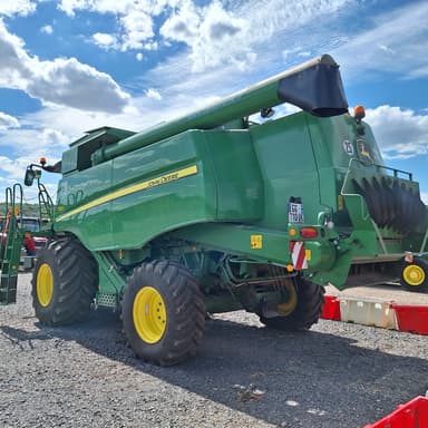 Moissonneuse JOHN DEERE T550i - photo 4