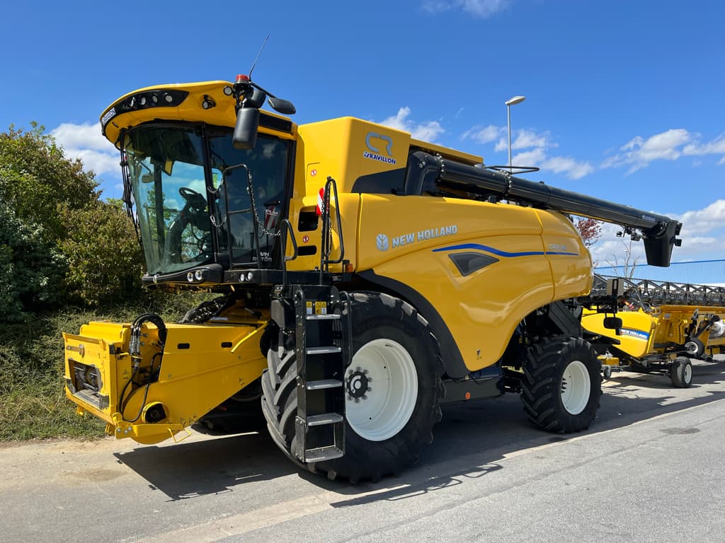 Moissonneuse NEW HOLLAND CR 9.90 REVELATION - photo principale