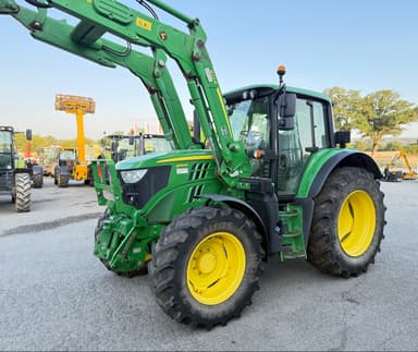 Tracteur chargeur JOHN DEERE 6110 M COMMAND QUAD - photo 2
