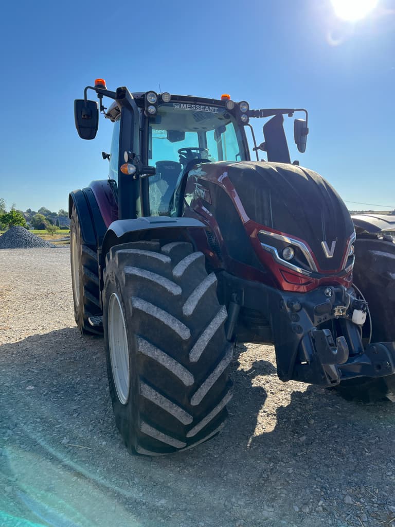 Tracteur VALTRA T235 - photo principale