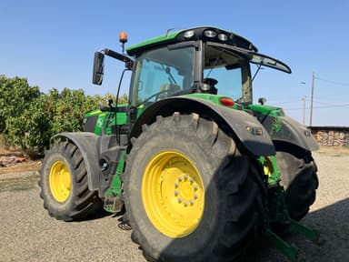 Tracteur JOHN DEERE 6215R - photo 3