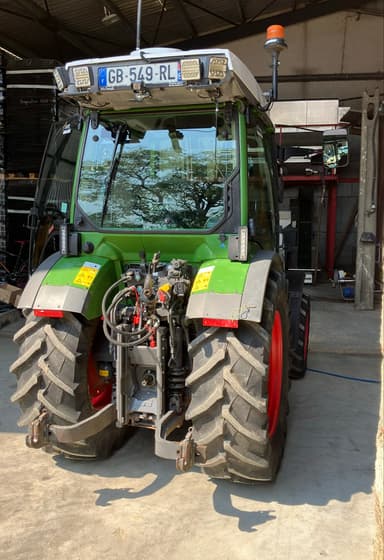 Tracteur FENDT 210 VARIO - photo 3