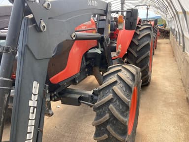 Tracteur chargeur KUBOTA M4072 - photo 3