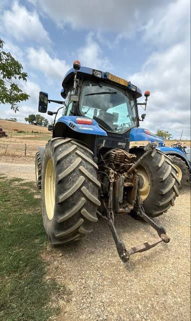 Tracteur NEW HOLLAND T6050 range command - photo 4