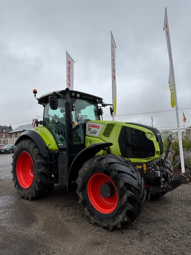 Tracteur CLAAS AXION 850 - photo 2