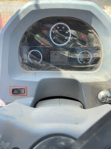 Tracteur VALTRA A 75 - photo 4