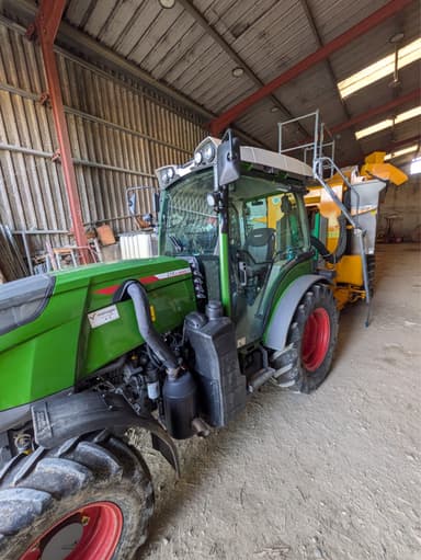 Tracteur FENDT 210 V - photo 2